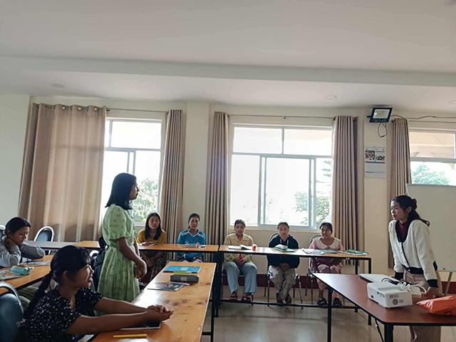 English Classes at Pyin Oo Lwin