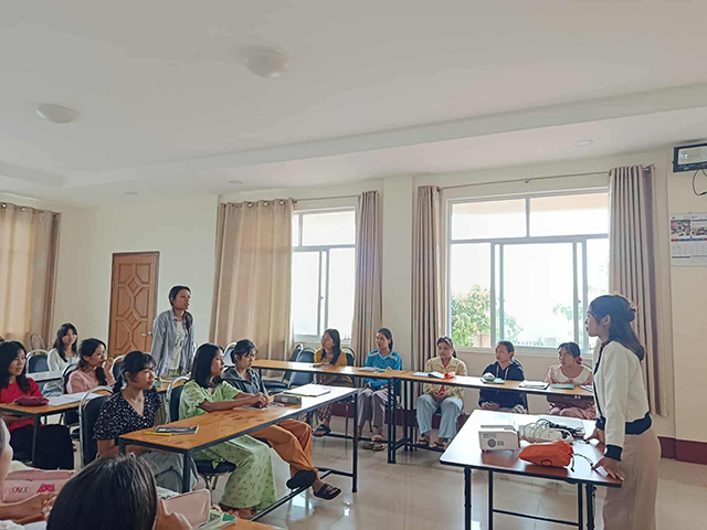 English Classes at Pyin Oo Lwin
